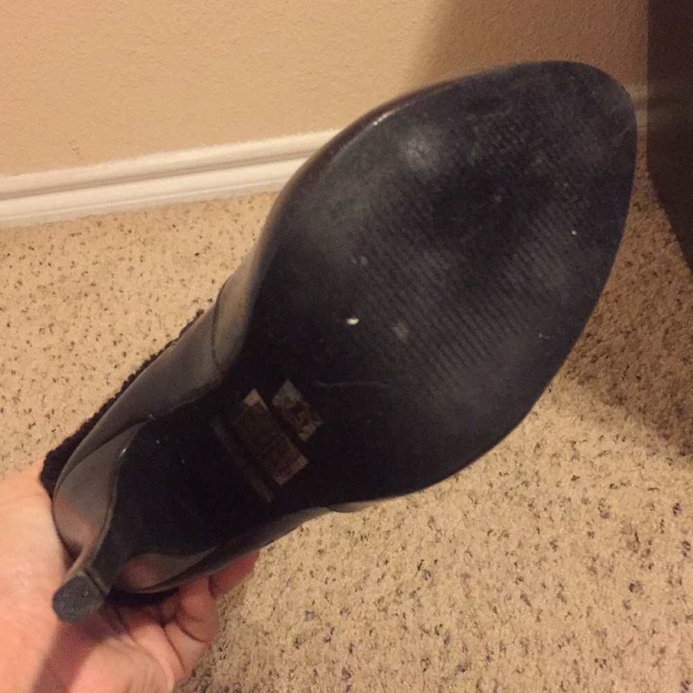 Boots - Picture 3 of 3